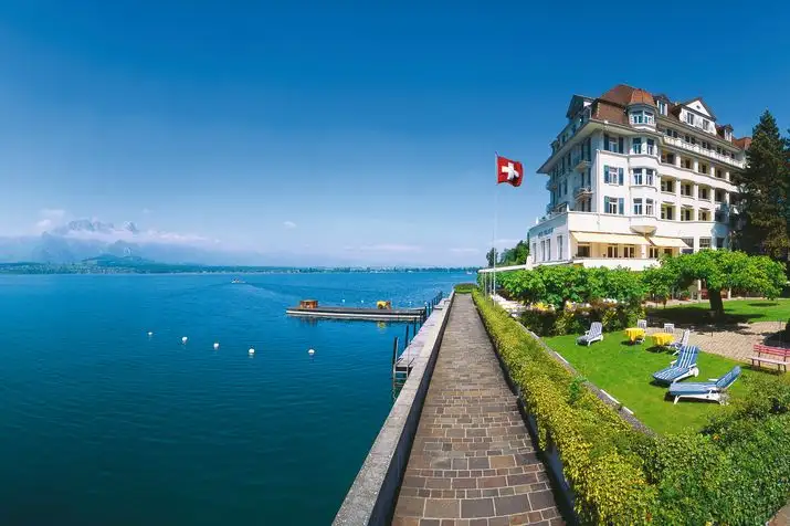 Hotel Bellevue au lac
