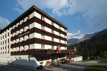  Robinson Club